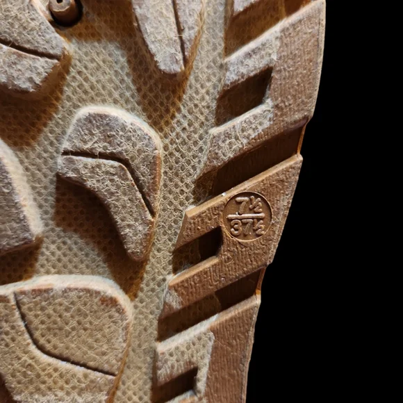 Bamboo Leopard Faux Fur Boots Size 7.5 - Picture 4 of 6